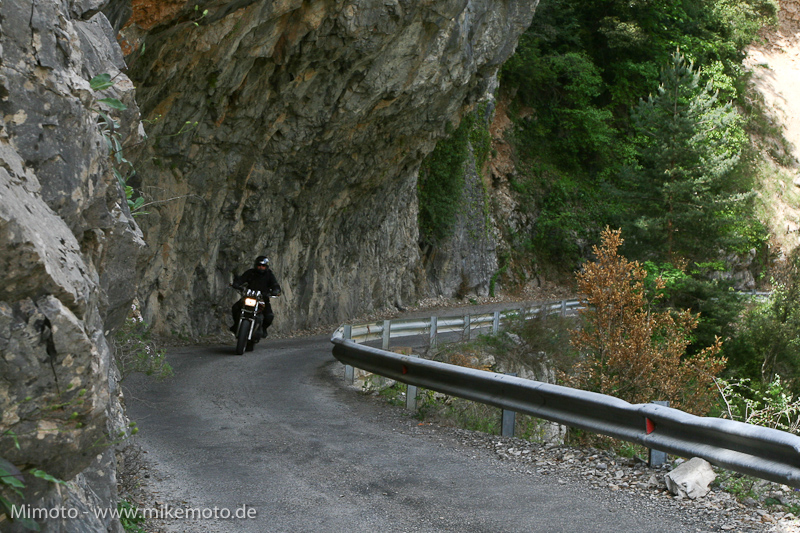 Pyr2007_0900